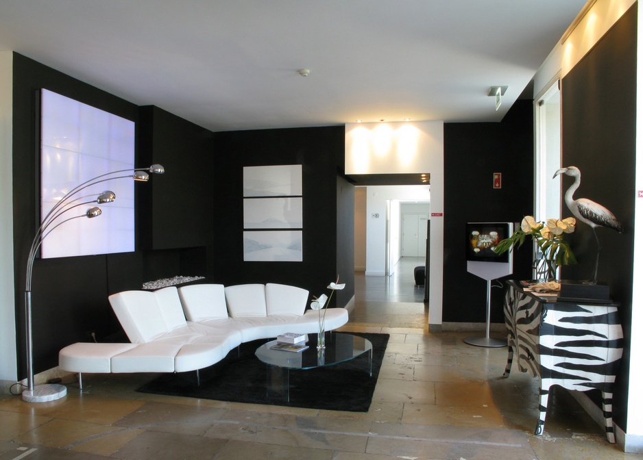 Farol Design Hotel TV room